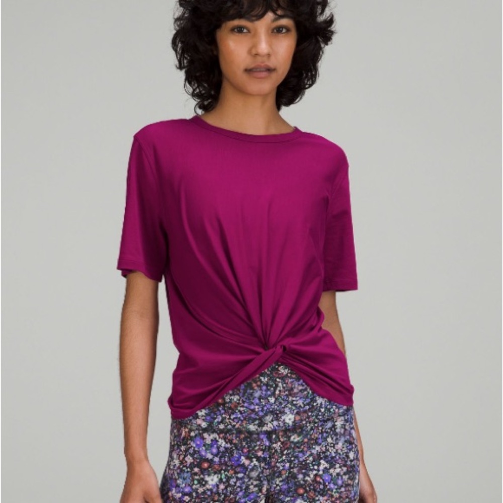 Lululemon Women's Purple Knot Front Top
